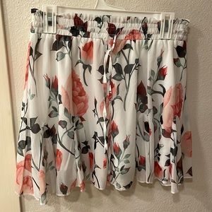 White floral flouncy skirt medium
